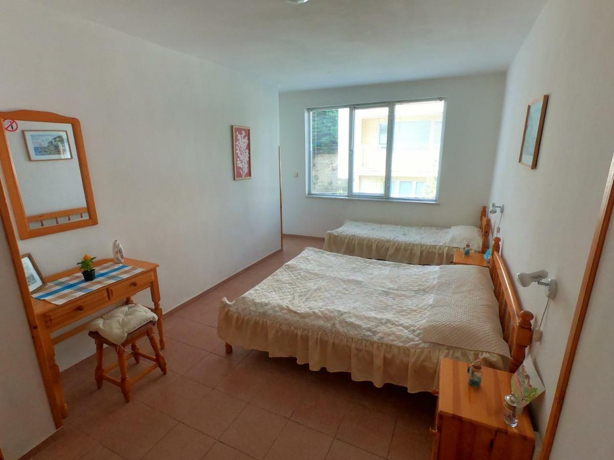 Apartment In St. Vlas With Terrace Święty Włas Zewnętrze zdjęcie